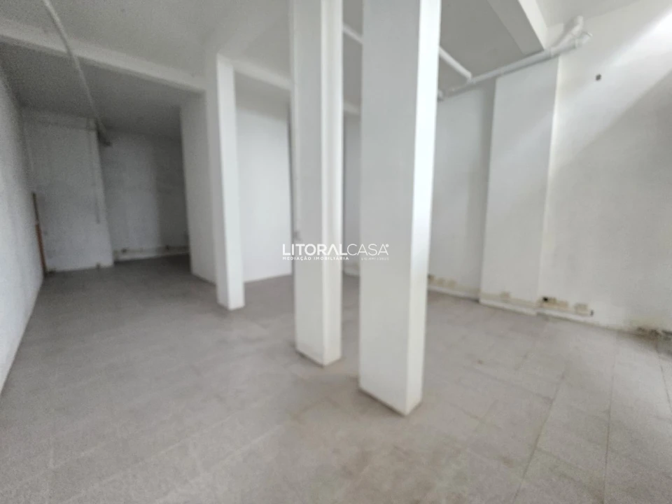 Loja para Arrendamento em Esgueira Foto 16