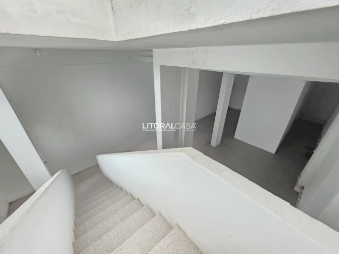 Loja para Arrendamento em Esgueira Foto 13