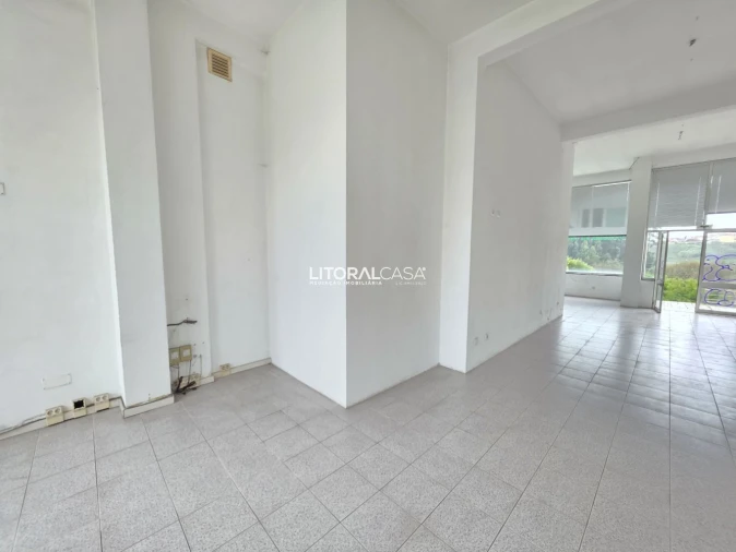 Loja para Arrendamento em Esgueira Foto 8