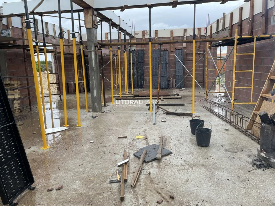 Moradia T3 para Venda em Carapelhos Foto 8