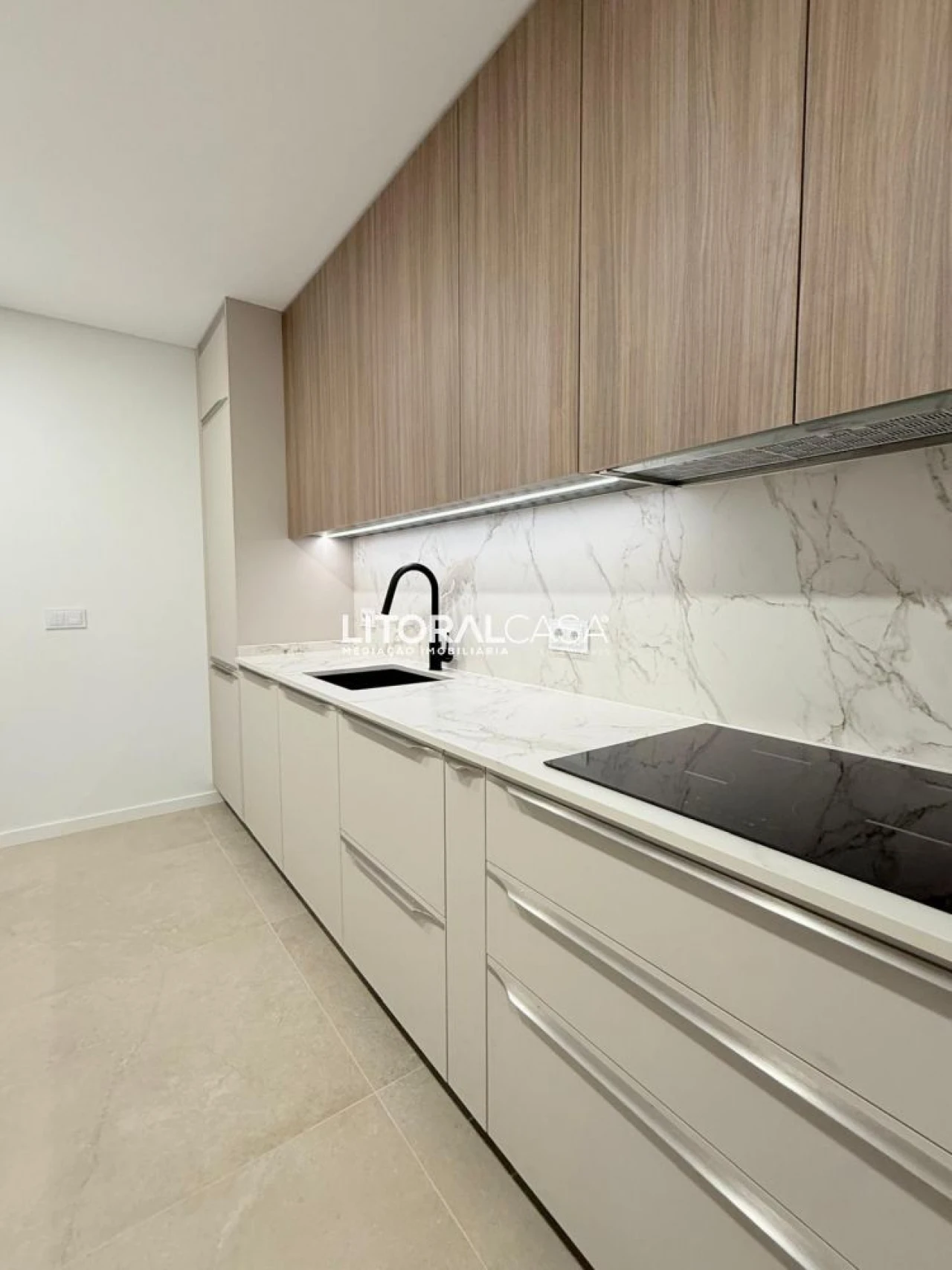 Moradia T4 para Venda em Aradas Foto 6