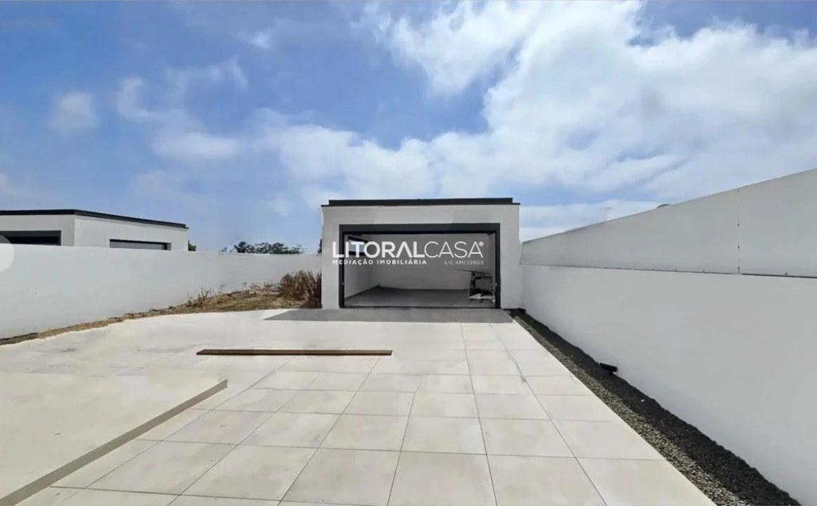 Moradia T4 para Venda em Aradas Foto 16