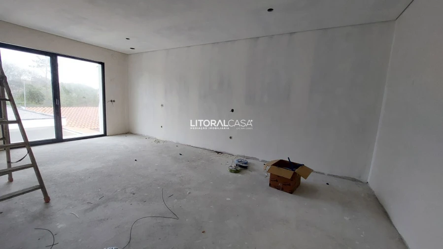 Moradia T4 para Venda em Gafanha da Encarnação Foto 7