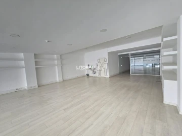 Loja para Arrendamento em Aradas