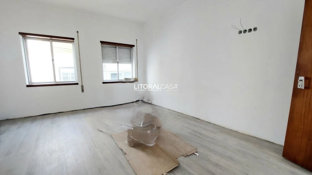 Apartamento T1 para Venda em Glória e Vera Cruz Foto 14