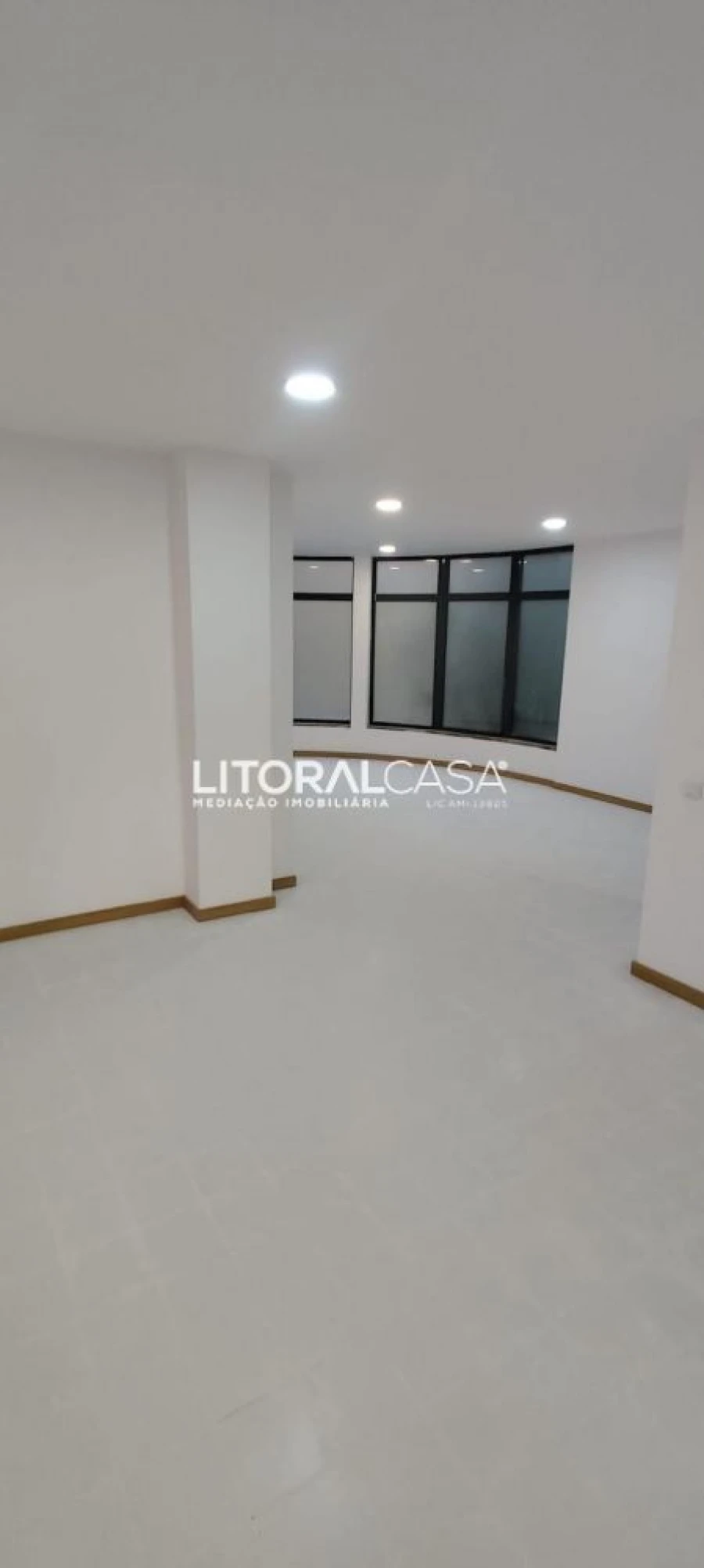 Apartamento T1 para Venda em Santa Comba Dão e Couto do Mosteiro Foto 17