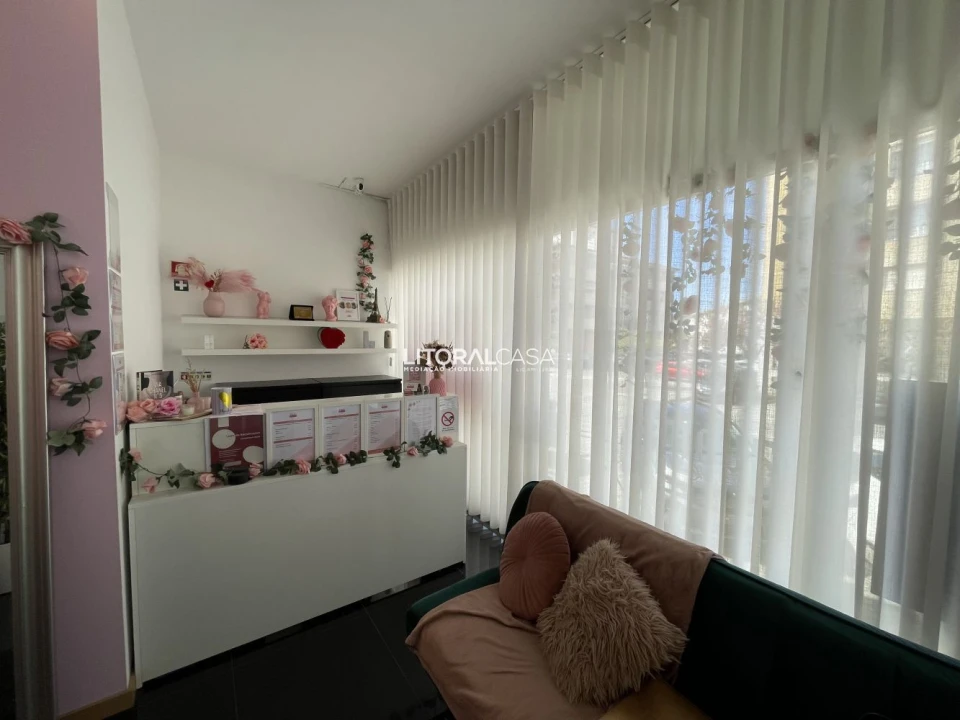 Loja para Trespasse em Aradas Foto 2