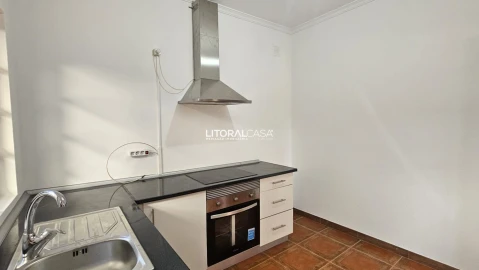 Moradia T2 para Venda em Eixo e Eirol