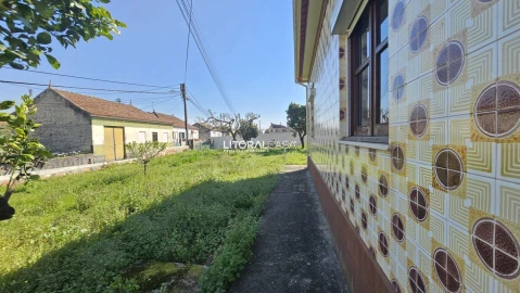 Moradia T2 para Venda em Eixo e Eirol