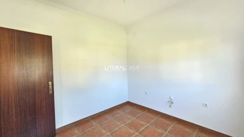 Moradia T2 para Venda em Eixo e Eirol