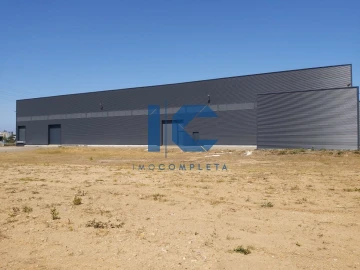 Loja para Arrendamento em Águeda e Borralha