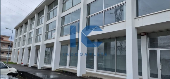 Loja para Arrendamento em Águeda e Borralha