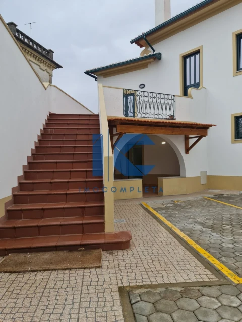 Moradia T5 para Venda em Trofa, Segadães e Lamas do Vouga