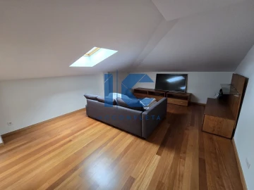 Apartamento T6 para Venda em Viseu