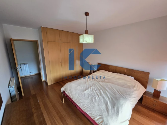 Apartamento T6 para Venda em Viseu Foto 9