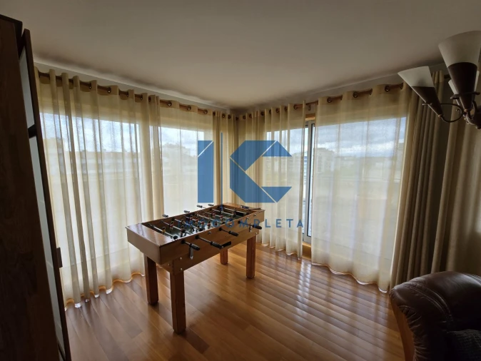 Apartamento T6 para Venda em Viseu Foto 3