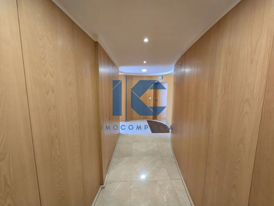 Apartamento T6 para Venda em Viseu Foto 20