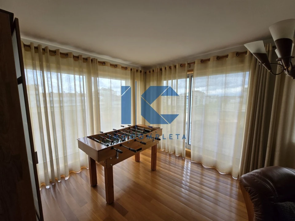 Apartamento T6 para Venda em Viseu Foto 3