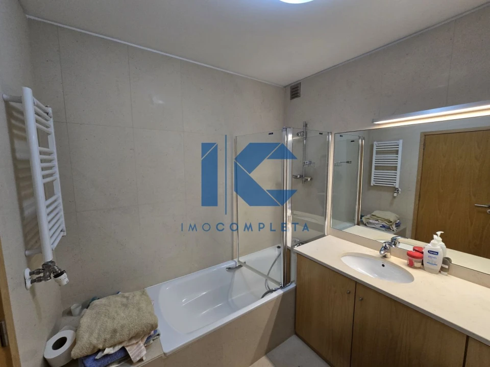 Apartamento T6 para Venda em Viseu Foto 11
