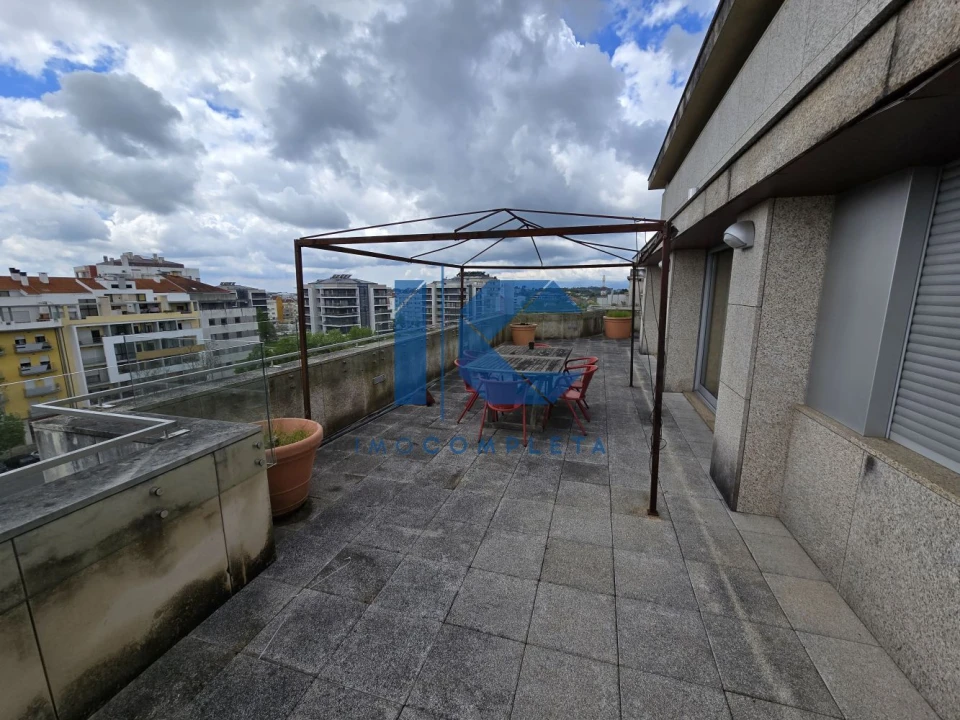 Apartamento T6 para Venda em Viseu Foto 22