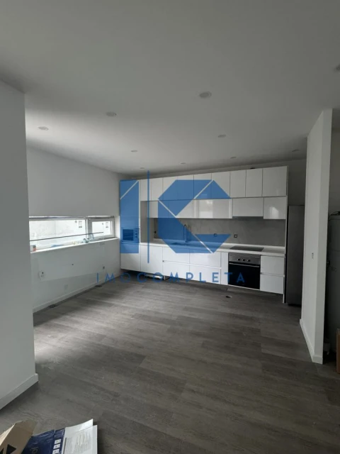 Moradia T3 para Venda em Aguada de Cima