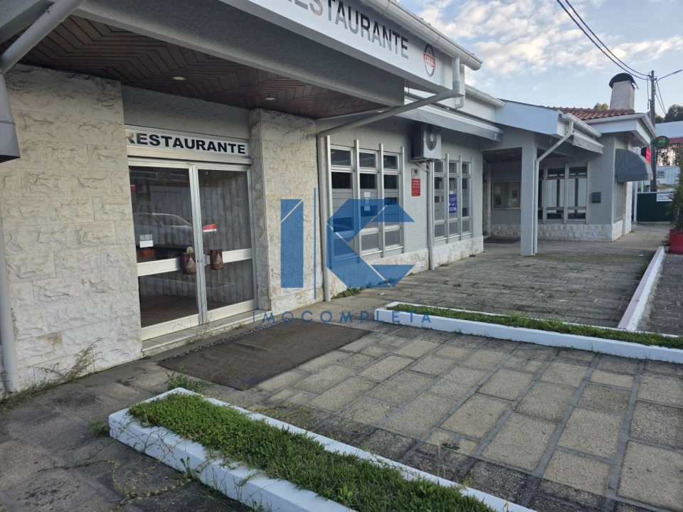 Loja para Arrendamento em Aguada de Cima Foto 2