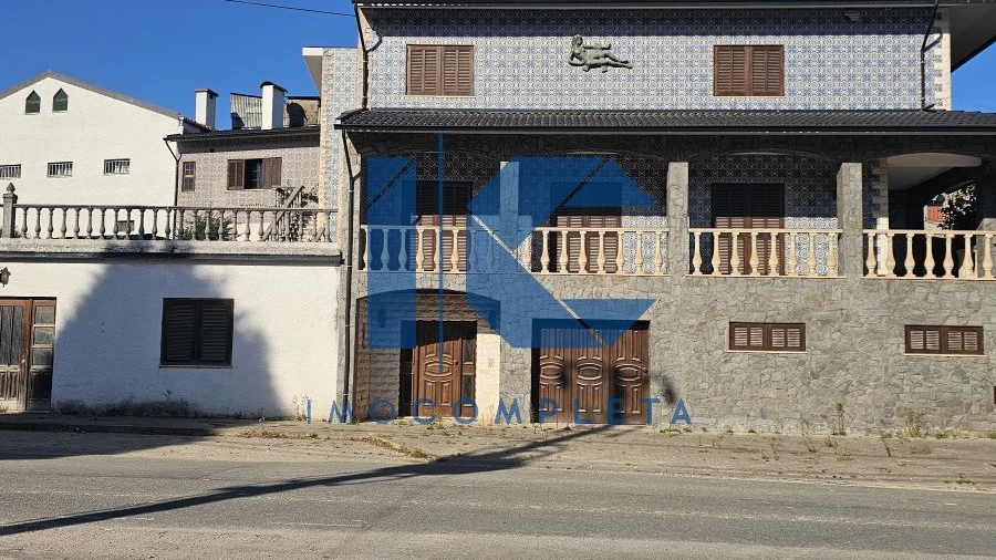 Moradia T3 para Venda em Recardães e Espinhel