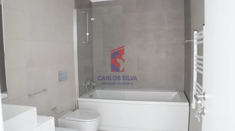 Moradia T3 para Venda em Gondifelos, Cavalões e Outiz