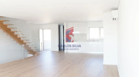 Moradia T3 para Venda em Gondifelos, Cavalões e Outiz