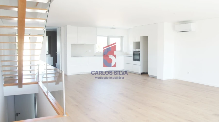 Moradia T3 para Venda em Gondifelos, Cavalões e Outiz Foto 3