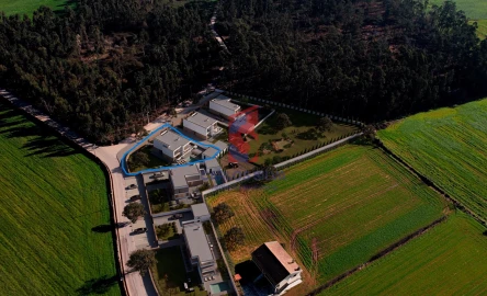 Moradia T4 para Venda em Rio Mau e Arcos