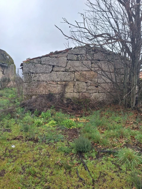 Terreno para Venda em Castanheira