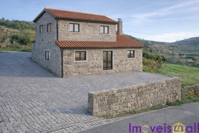 Moradia T3 para Venda em Loivos do Monte