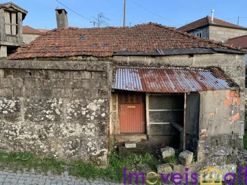 Moradia T3 para Venda em Loivos do Monte
