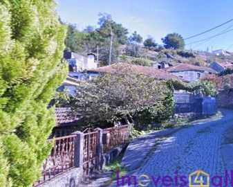 Moradia T3 para Venda em Loivos do Monte
