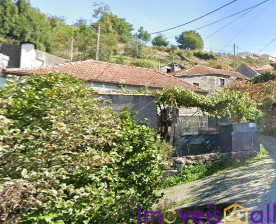 Moradia T3 para Venda em Loivos do Monte Foto 29