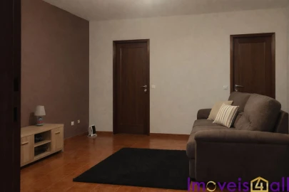Quinta T2 para Venda em Campelo e Ovil