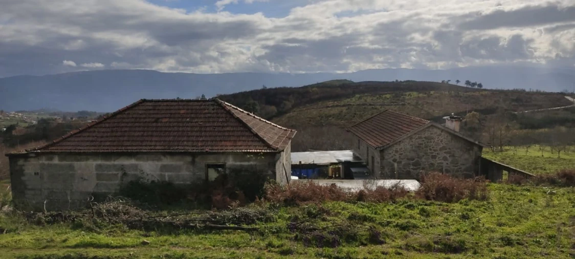 Quinta T2 para Venda em Campelo e Ovil Foto 7