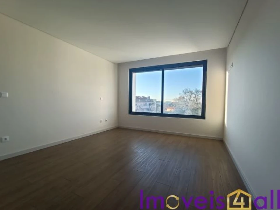 Apartamento T3 para Venda em Ramalde Foto 6