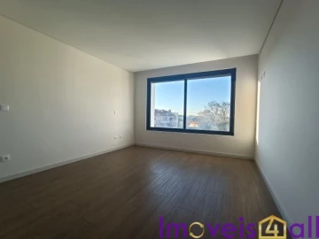 Apartamento T3 para Venda em Ramalde