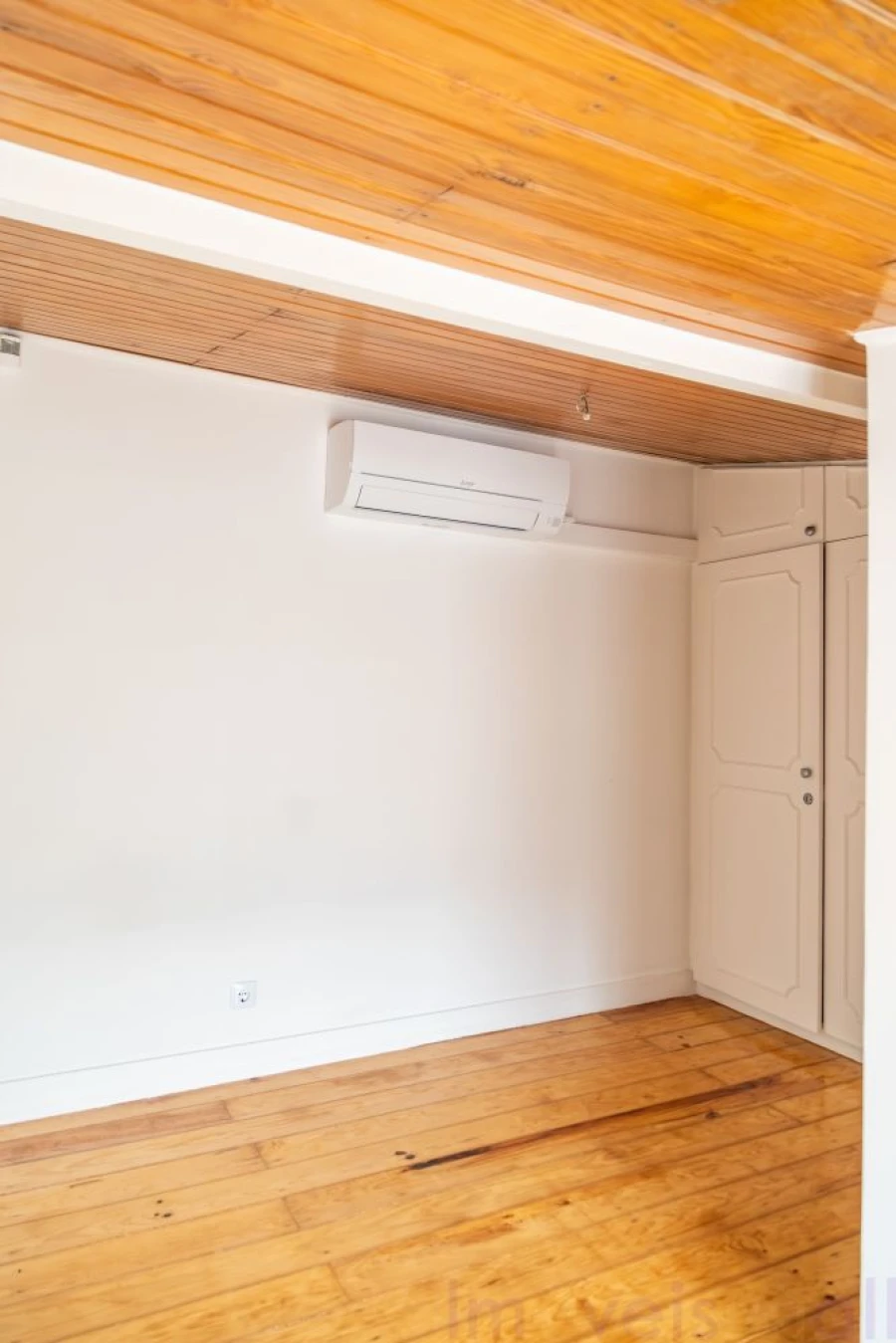 Apartamento T2 para Venda em Misericórdia Foto 8