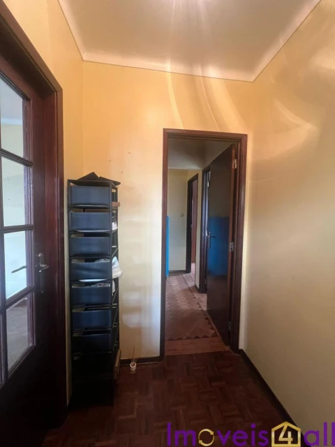 Moradia T3 para Venda em Nossa Senhora do Pópulo, Coto e São Gregório
