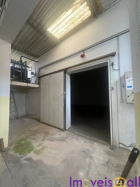 Moradia T3 para Venda em Nossa Senhora do Pópulo, Coto e São Gregório