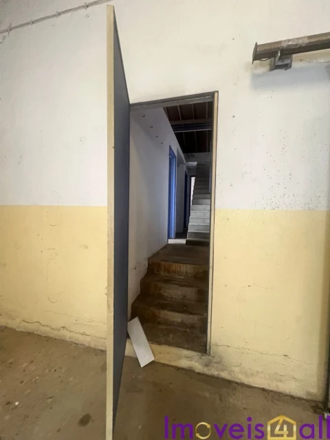 Moradia T3 para Venda em Nossa Senhora do Pópulo, Coto e São Gregório