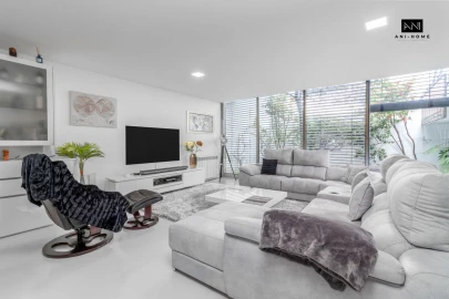 Moradia T4 para Venda em Perafita, Lavra e Santa Cruz do Bispo