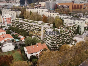 Loja para Venda em São Mamede de Infesta e Senhora da Hora