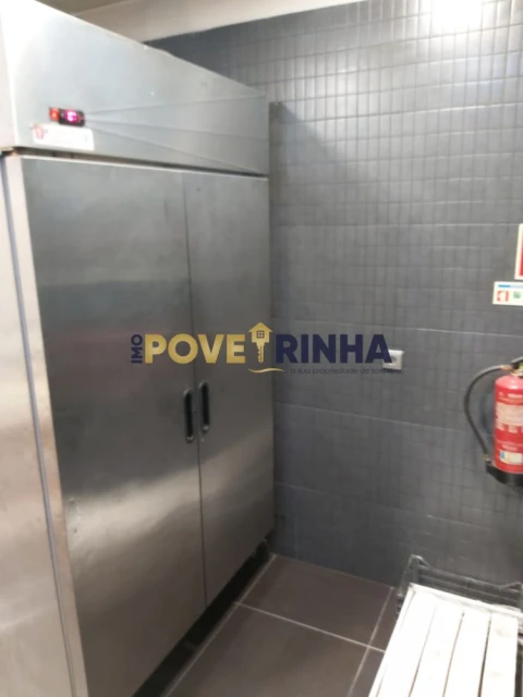 Loja para Trespasse em Póvoa de Varzim, Beiriz e Argivai