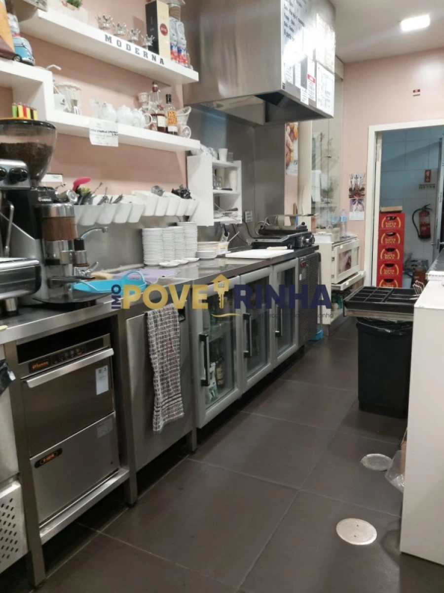 Loja para Trespasse em Póvoa de Varzim, Beiriz e Argivai Foto 18