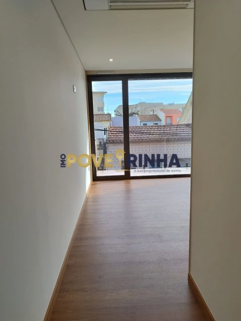 Moradia T2 para Venda em Aver-O-Mar, Amorim e Terroso