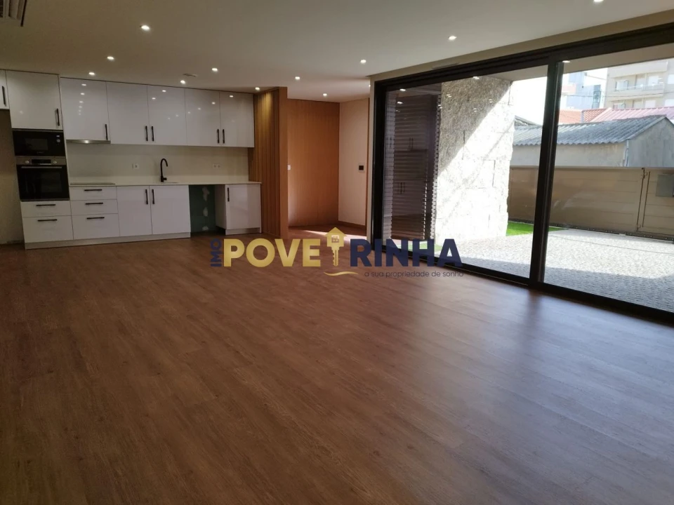 Moradia T2 para Venda em Aver-O-Mar, Amorim e Terroso Foto 1